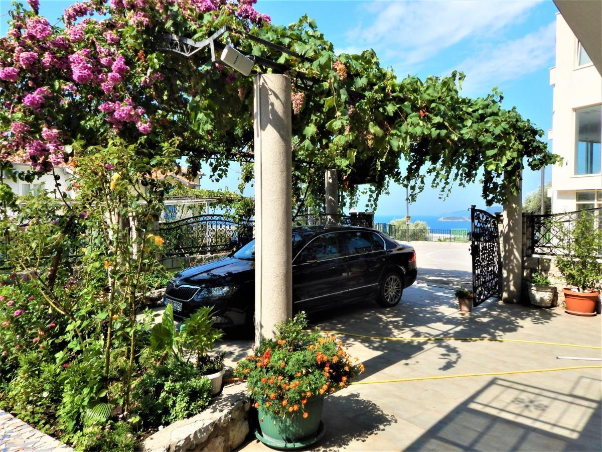 Vila Teodora Sveti Stefan Bagian luar foto