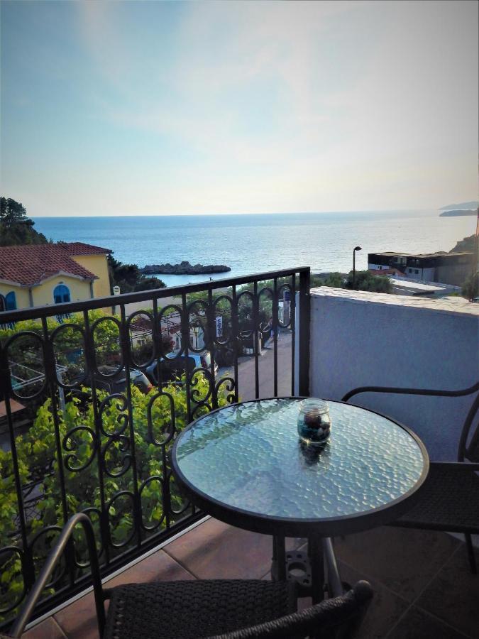 Vila Teodora Sveti Stefan Bagian luar foto