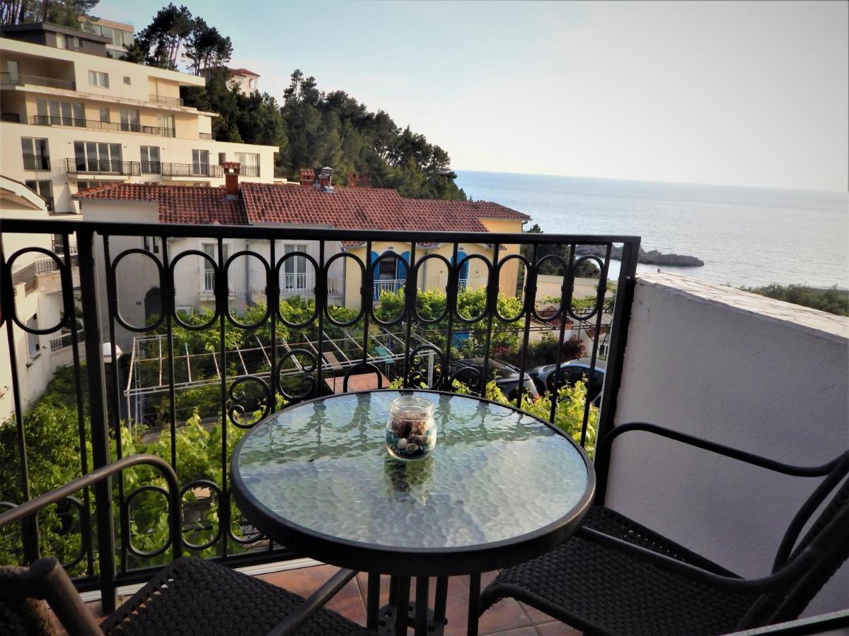 Vila Teodora Sveti Stefan Bagian luar foto